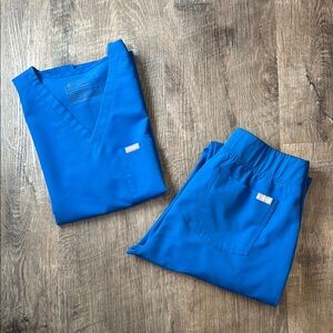 Figs Women's Scrub Set In Royal Blue